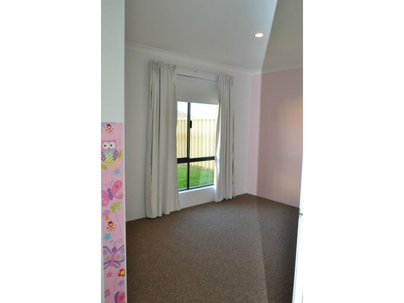 17 Kartner Road, Tapping WA 6065