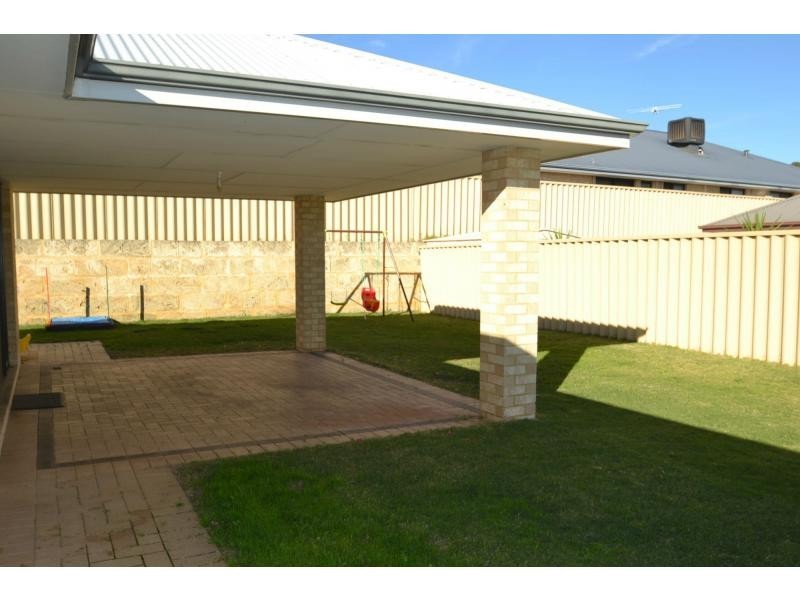 17 Kartner Road, Tapping WA 6065