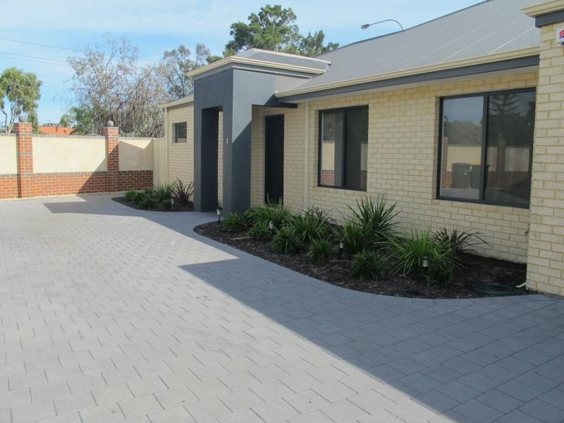 2/1 Denver Avenue, Madeley WA 6065