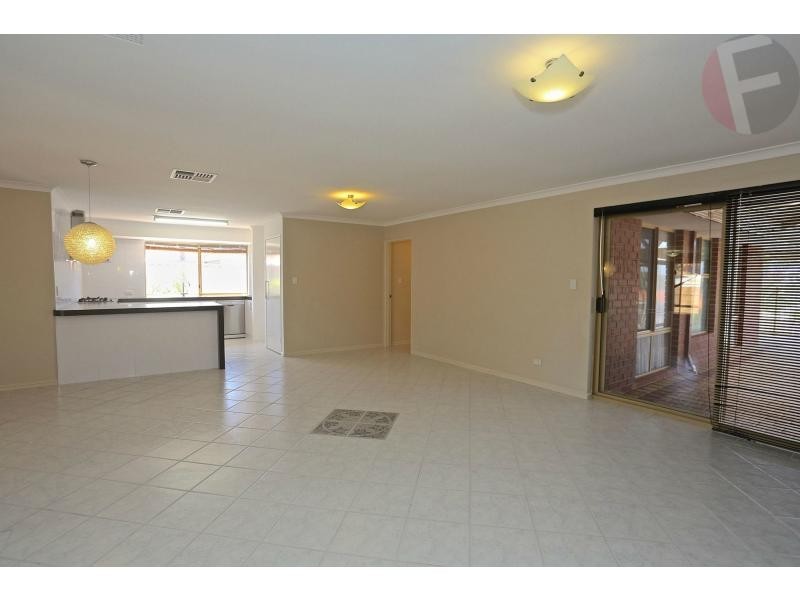 96 Glencoe Loop, Kinross WA 6028