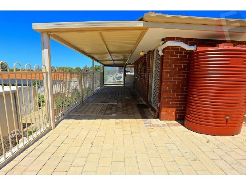 96 Glencoe Loop, Kinross WA 6028