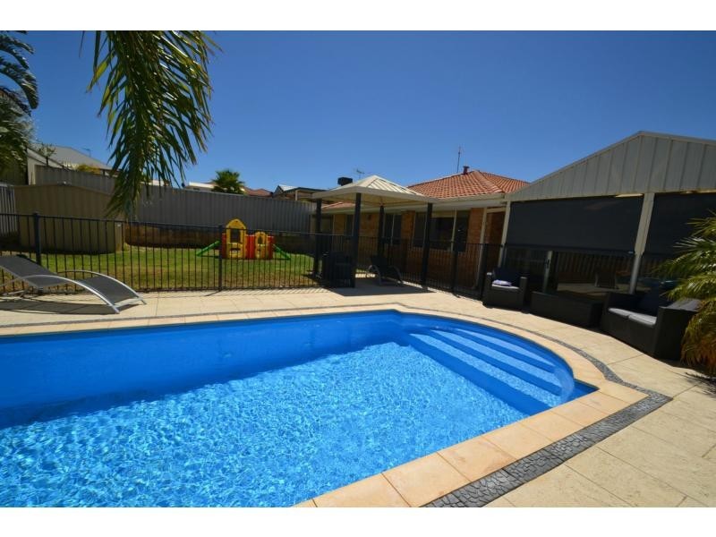3 Petersen Close, Clarkson WA 6030