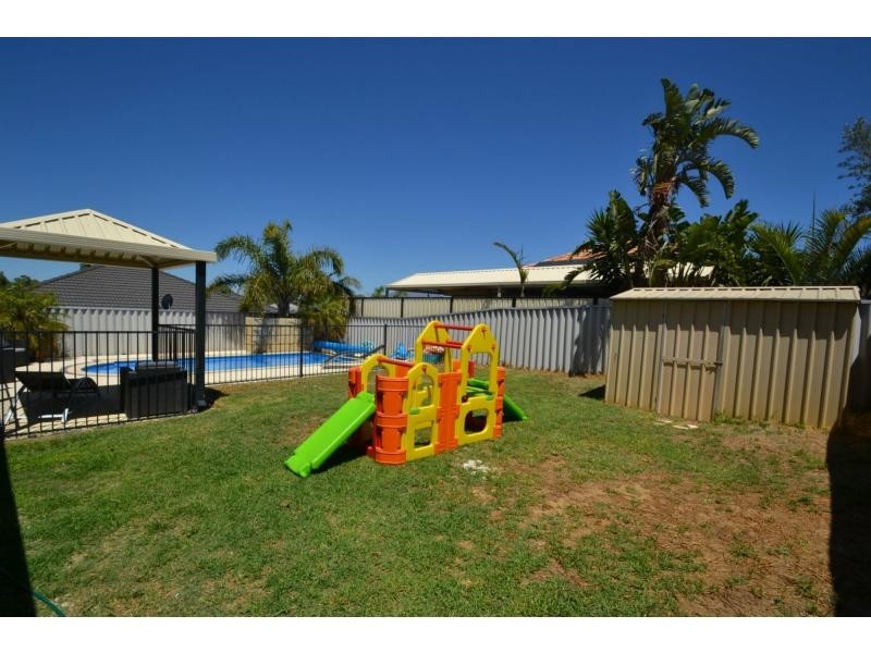 3 Petersen Close, Clarkson WA 6030
