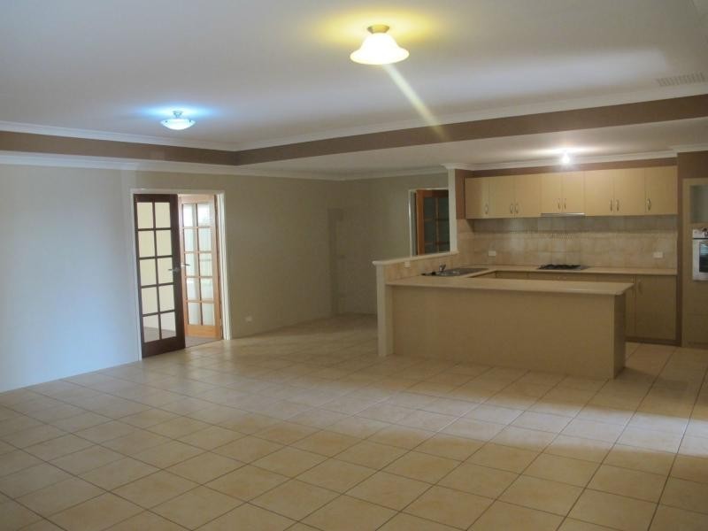 34 Ammanford Crescent, Butler WA 6036