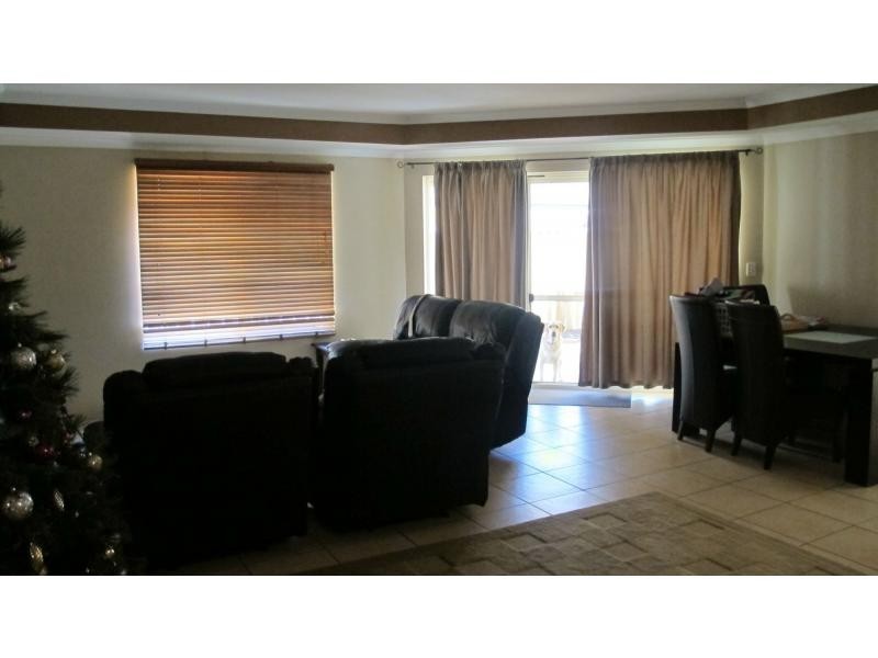 34 Ammanford Crescent, Butler WA 6036