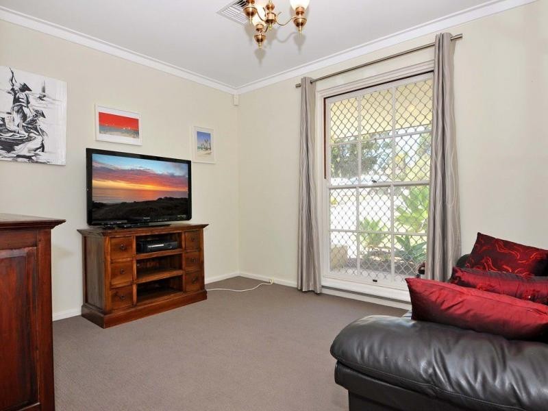 11 Arnisdale Road, Duncraig WA 6023