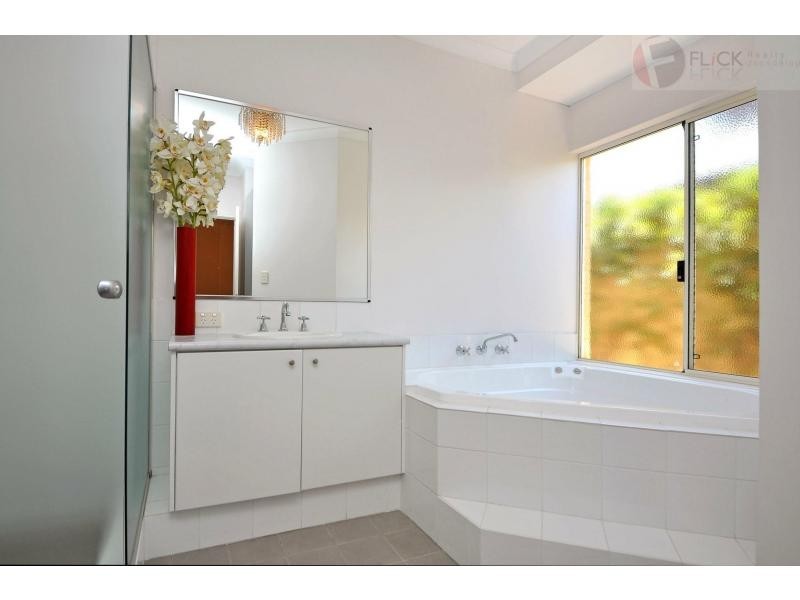 43 Rosewell Green, Wanneroo WA 6065