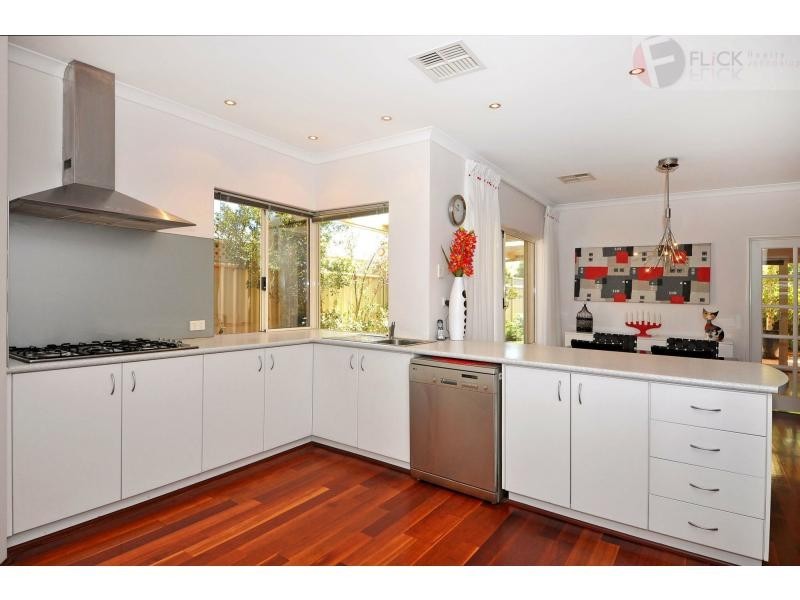 43 Rosewell Green, Wanneroo WA 6065