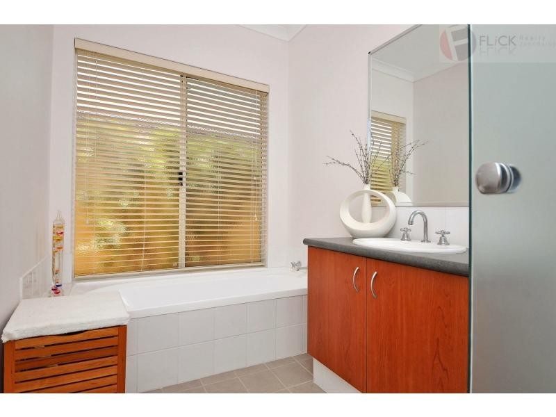 43 Rosewell Green, Wanneroo WA 6065