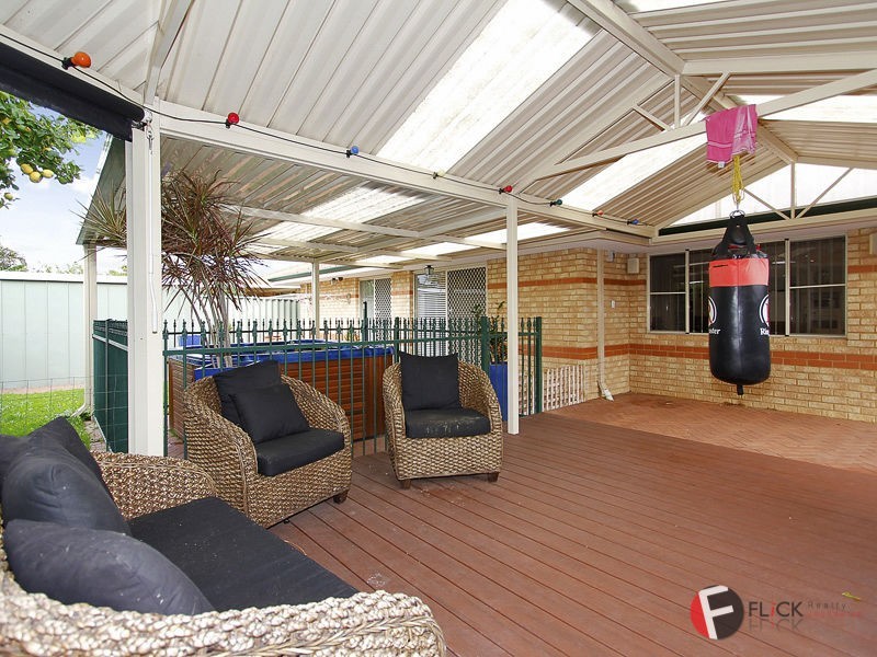 14 Hensley Loop, Landsdale WA 6065