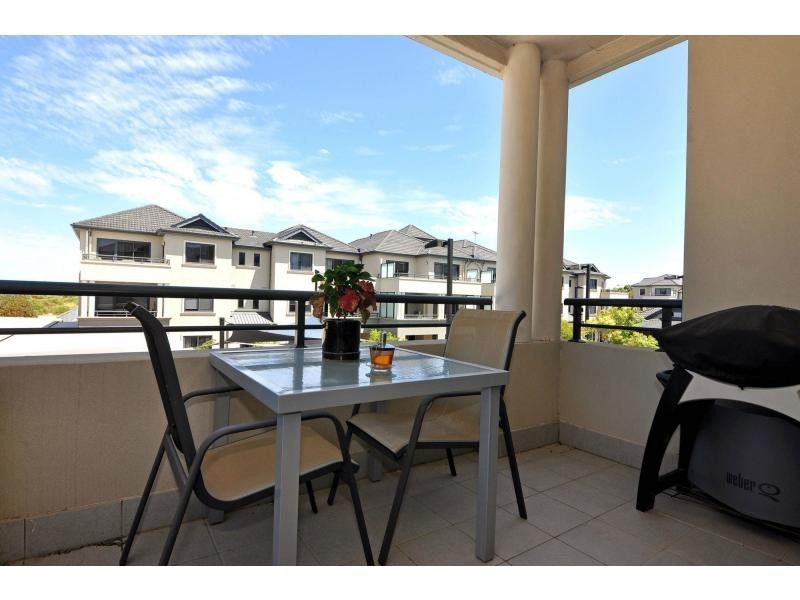 75/12 Citadel Way, Currambine WA 6028