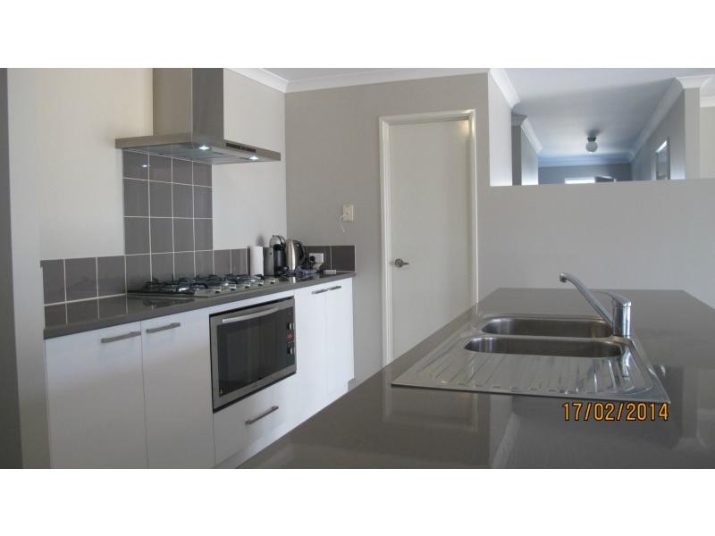 55 Jerrail Street, Yanchep WA 6035