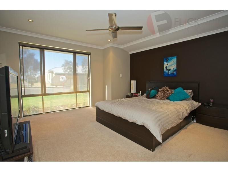 9 Gangway Turn, Alkimos WA 6038