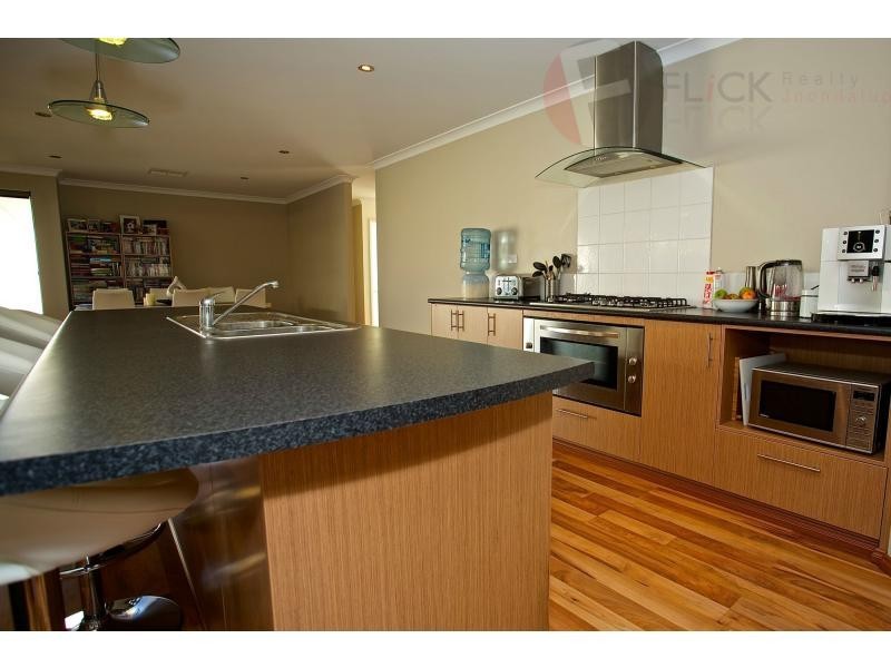 9 Gangway Turn, Alkimos WA 6038