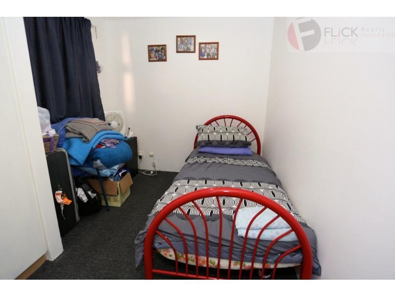 15 Rickmann Place, Marangaroo WA 6064