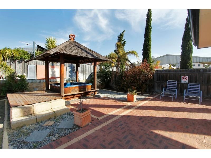 30 Camira Way, Quinns Rocks WA 6030