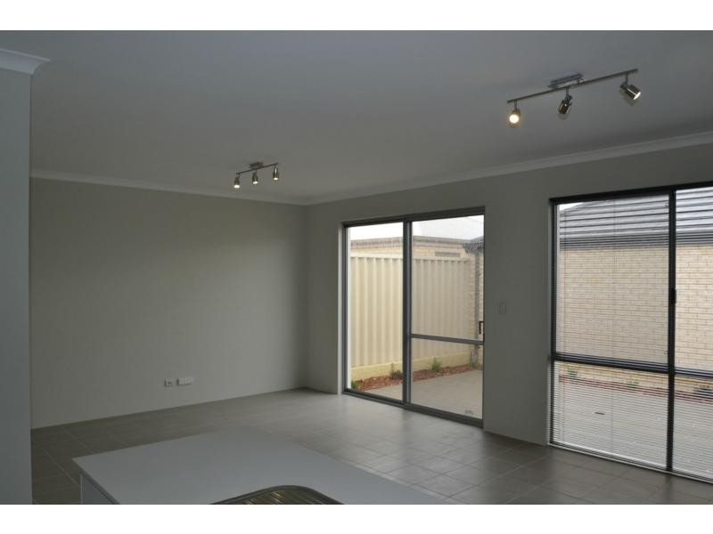 29 Glenkeen Street, Butler WA 6036