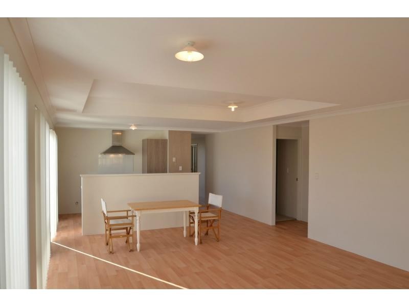 4 Finke Bend, Yanchep WA 6035