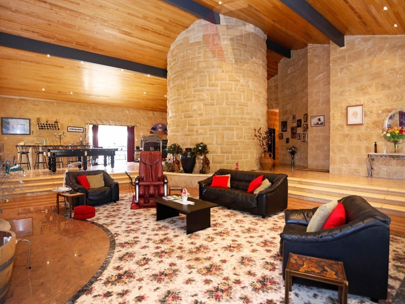 213 Tamarisk Drive, Gabbadah WA 6041