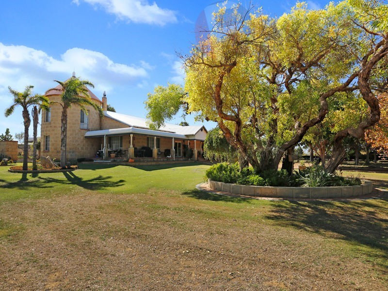 213 Tamarisk Drive, Gabbadah WA 6041