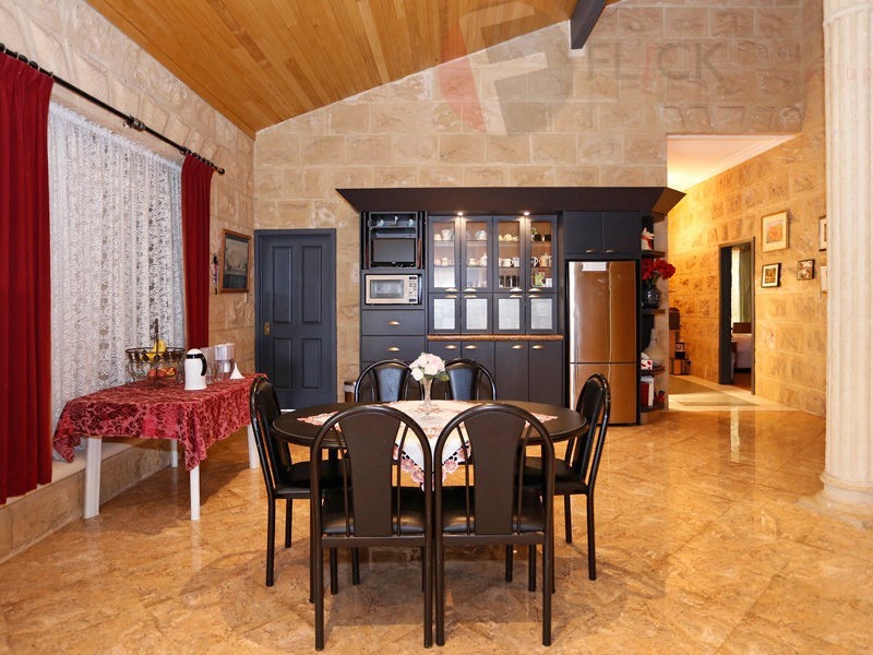 213 Tamarisk Drive, Gabbadah WA 6041