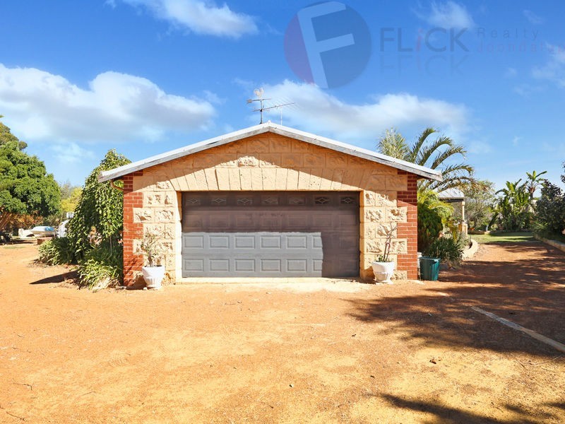 213 Tamarisk Drive, Gabbadah WA 6041