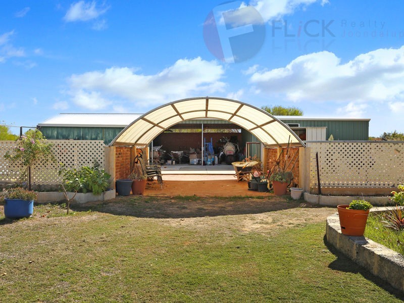 213 Tamarisk Drive, Gabbadah WA 6041