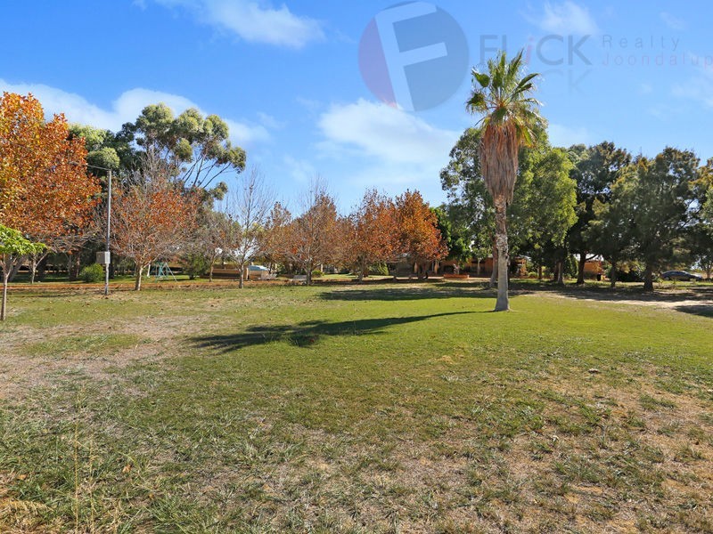 213 Tamarisk Drive, Gabbadah WA 6041