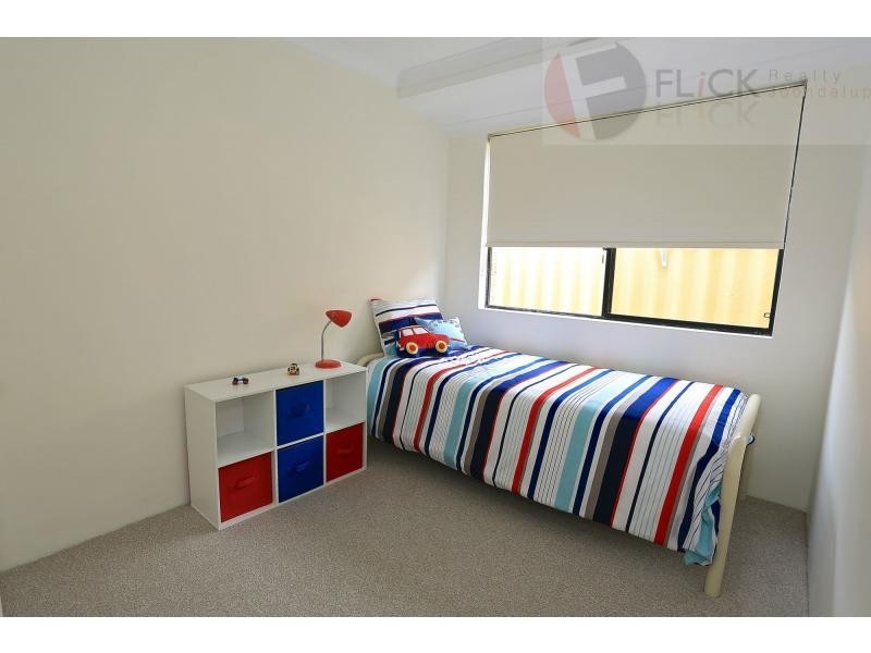 19 Sandilands Circuit, Tapping WA 6065