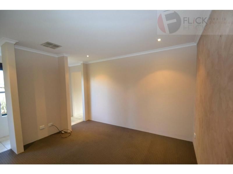 10 Kahana Parkway, Butler WA 6036