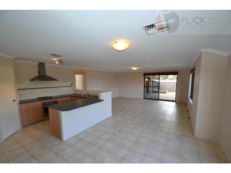 10 Kahana Parkway, Butler WA 6036