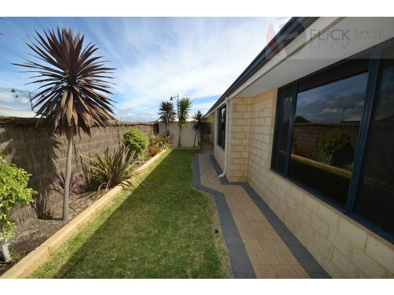 10 Kahana Parkway, Butler WA 6036