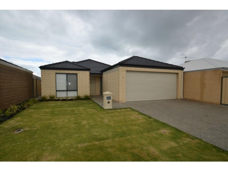 4 Finke Bend, Yanchep WA 6035