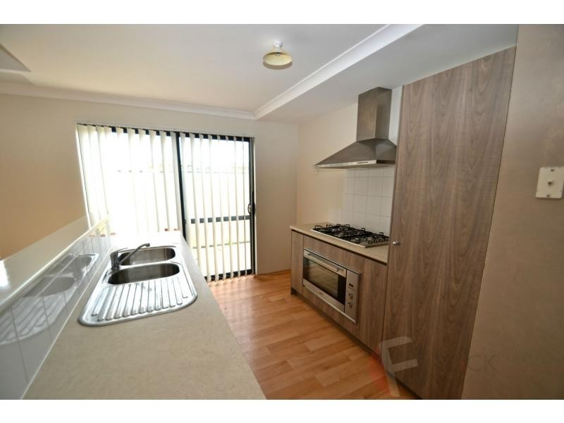 4 Finke Bend, Yanchep WA 6035