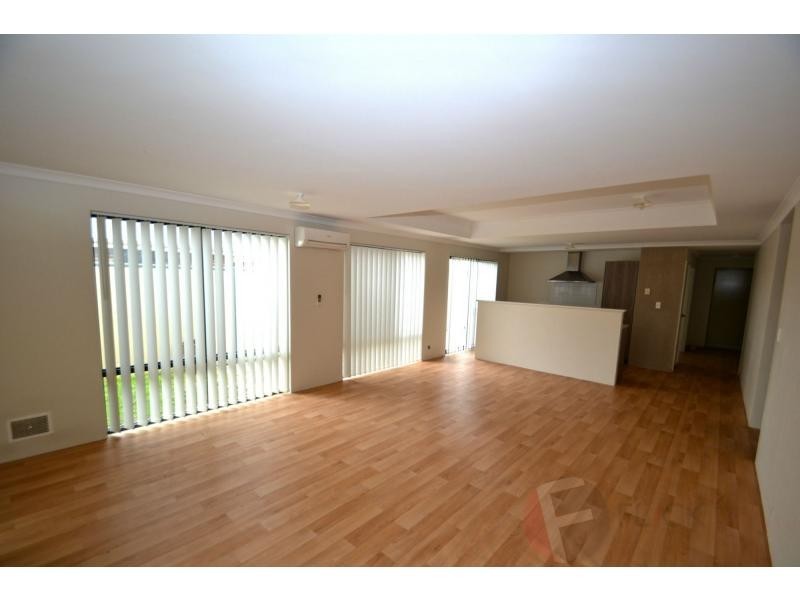 4 Finke Bend, Yanchep WA 6035