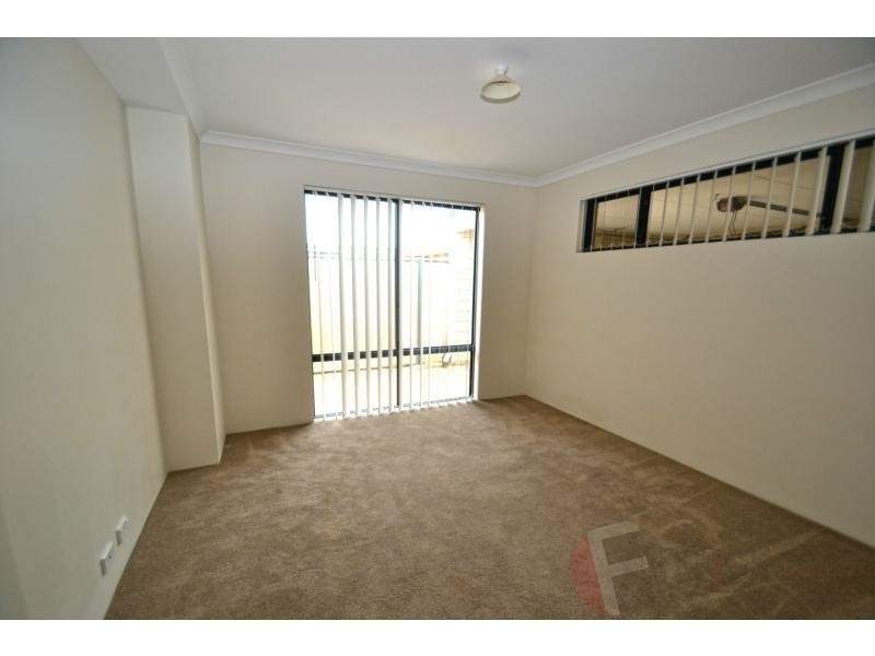 4 Finke Bend, Yanchep WA 6035