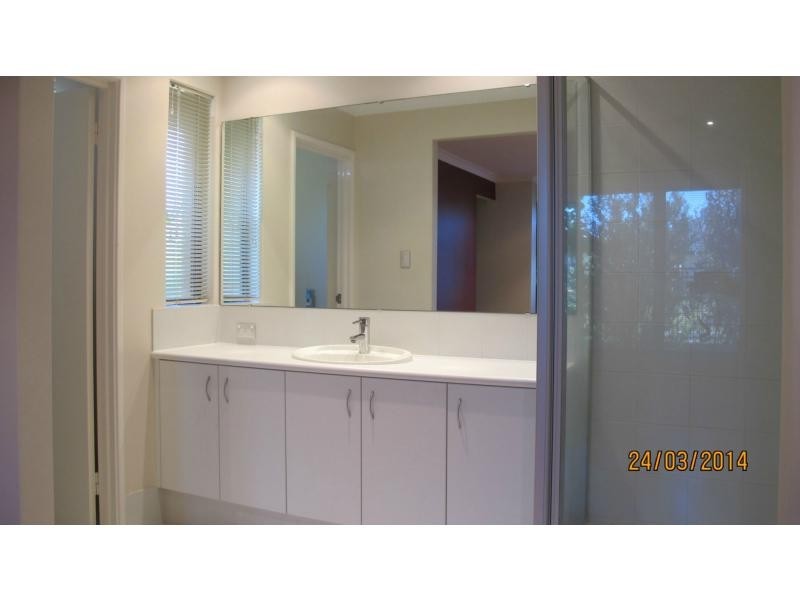 16 La Mirada Avenue, Clarkson WA 6030