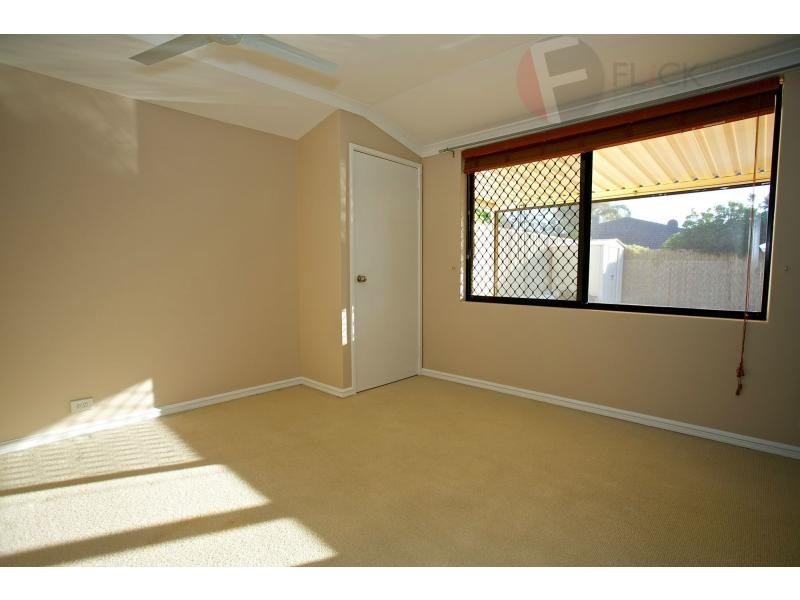 26 Houghton Drive, Carramar WA 6031