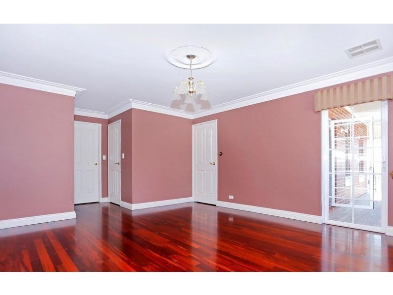 8 Gateshead Loop, Mindarie WA 6030