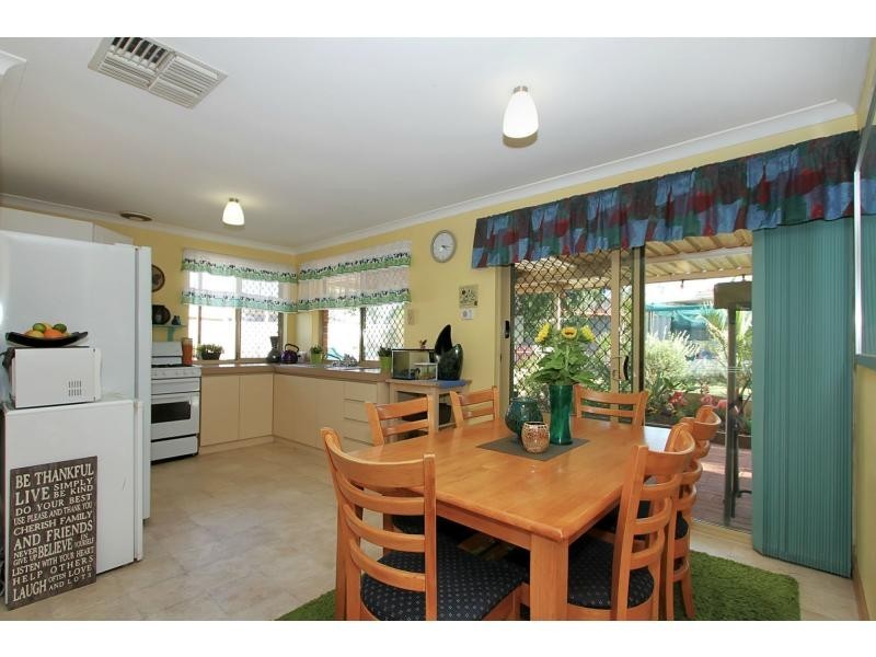 29 Frond Circuit, Banksia Grove WA 6031