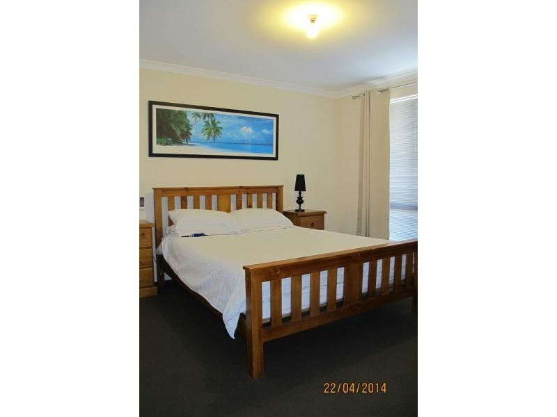 6 Cairo Way, Wanneroo WA 6065