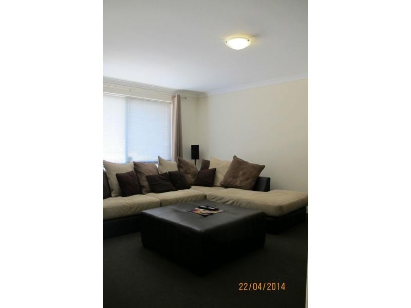 6 Cairo Way, Wanneroo WA 6065