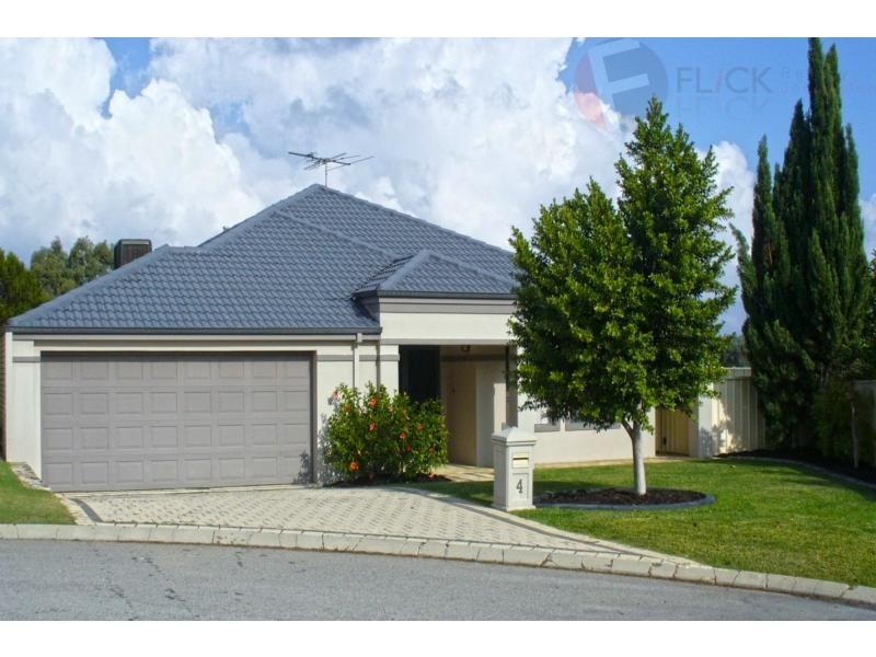 4 Cuchullin Circuit, Kinross WA 6028