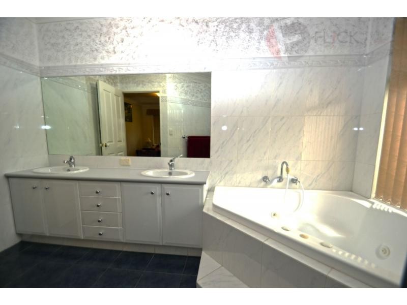 4 Cuchullin Circuit, Kinross WA 6028