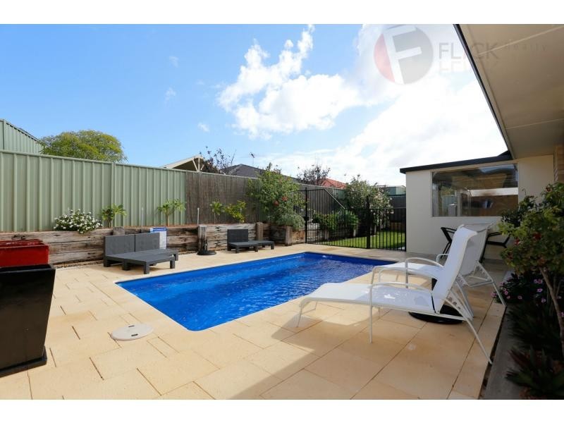 28 Bombala Close, Merriwa WA 6030