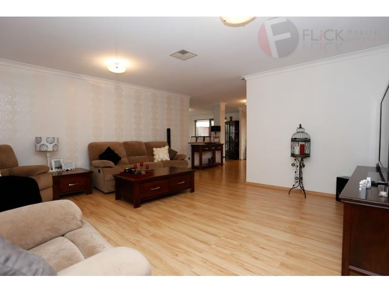 28 Bombala Close, Merriwa WA 6030