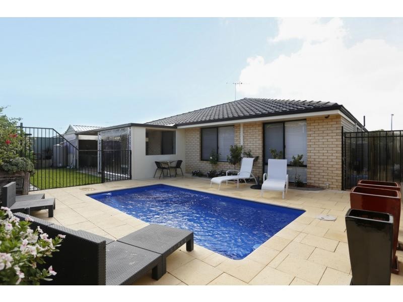 28 Bombala Close, Merriwa WA 6030