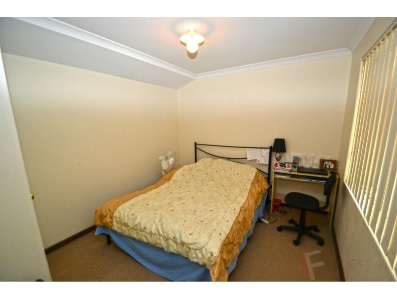 98 Joseph Banks Boulevard, Banksia Grove WA 6031