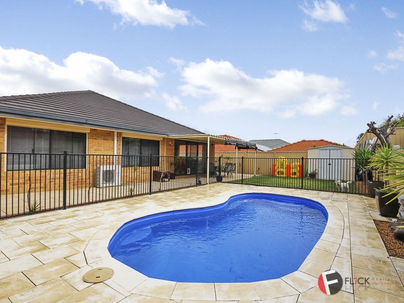 36 Tullow Gardens, Darch WA 6065