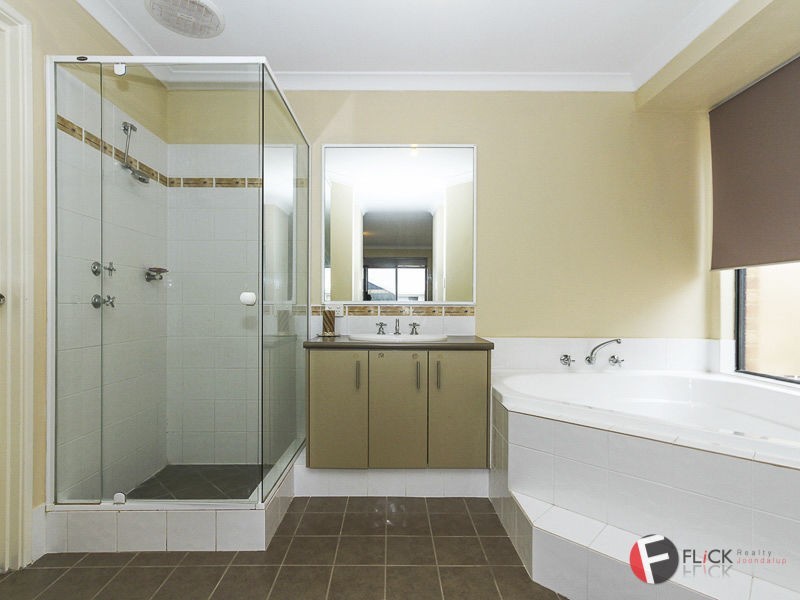 36 Tullow Gardens, Darch WA 6065